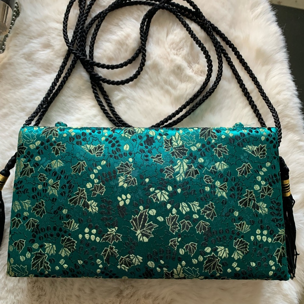 Beautiful 100 silk teal cross body purse